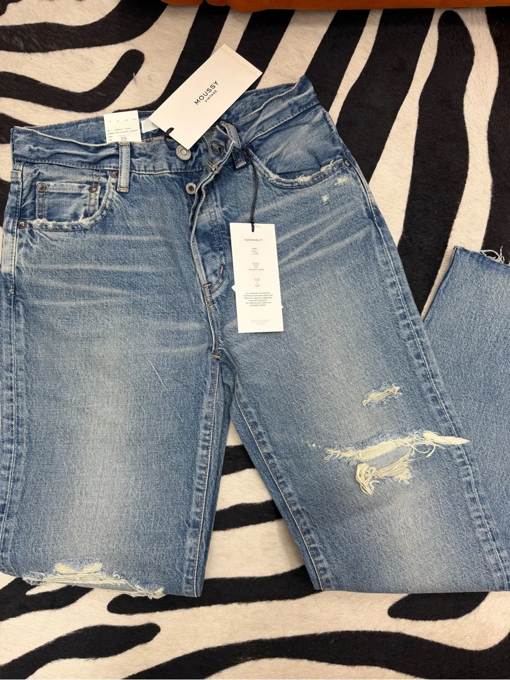 Moussy Edgemere Straight Jeans Light Blue Wash - Picture 6 of 7